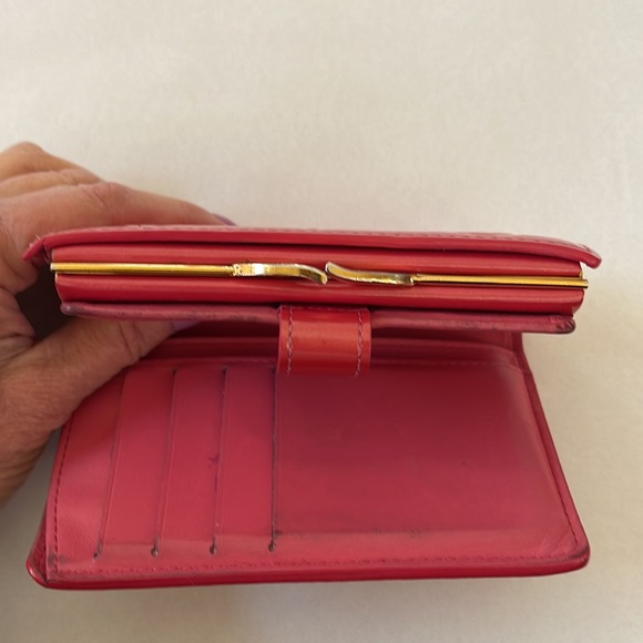 Authentic Louis Vuitton Vernis Patent Leather Wallet, Red - Picture 7 of 8